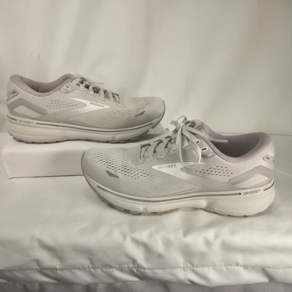 Brooks Ghost 15 Shoes Womens Size 8.5 B Grey Sneakers Running Breathable